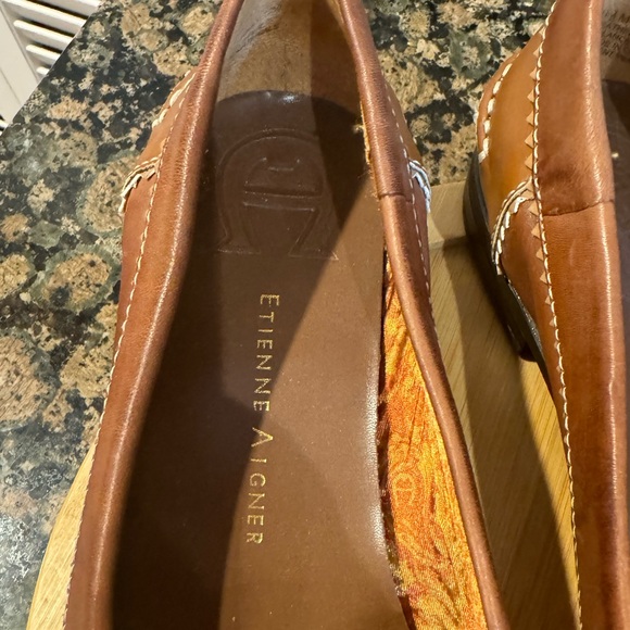 Etienne Aigner vintage loafers in like-new condition - Picture 5 of 9